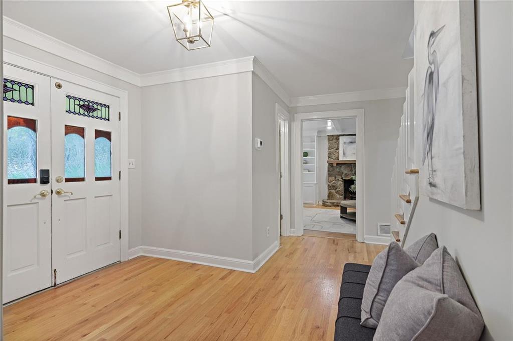 HIDDEN BRANCHES - Residential