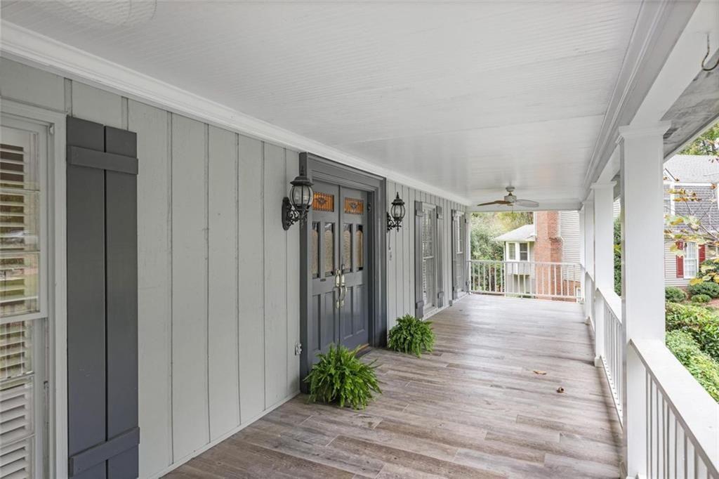 5156 Pine Branch Point