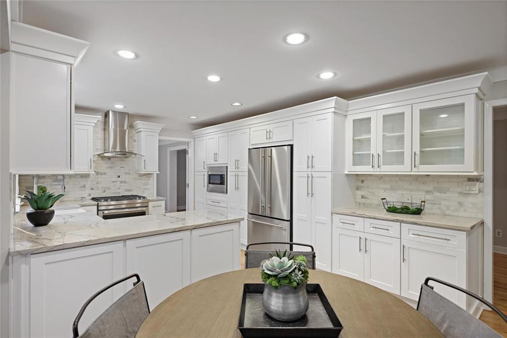 HIDDEN BRANCHES - Residential