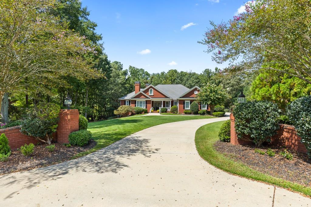 5222 Legends Drive