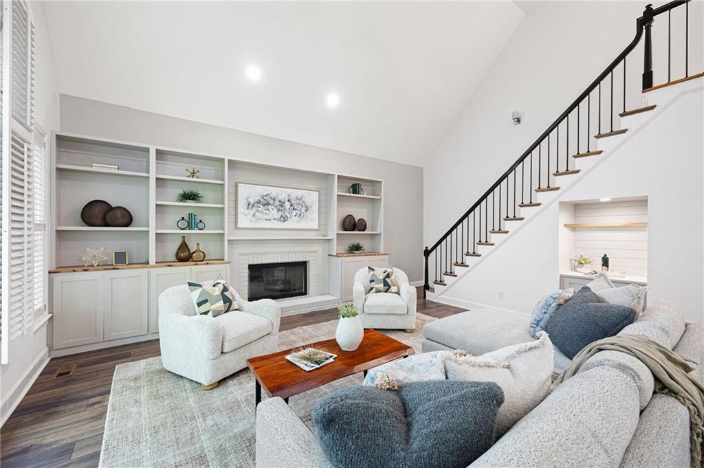 610 Varina Way