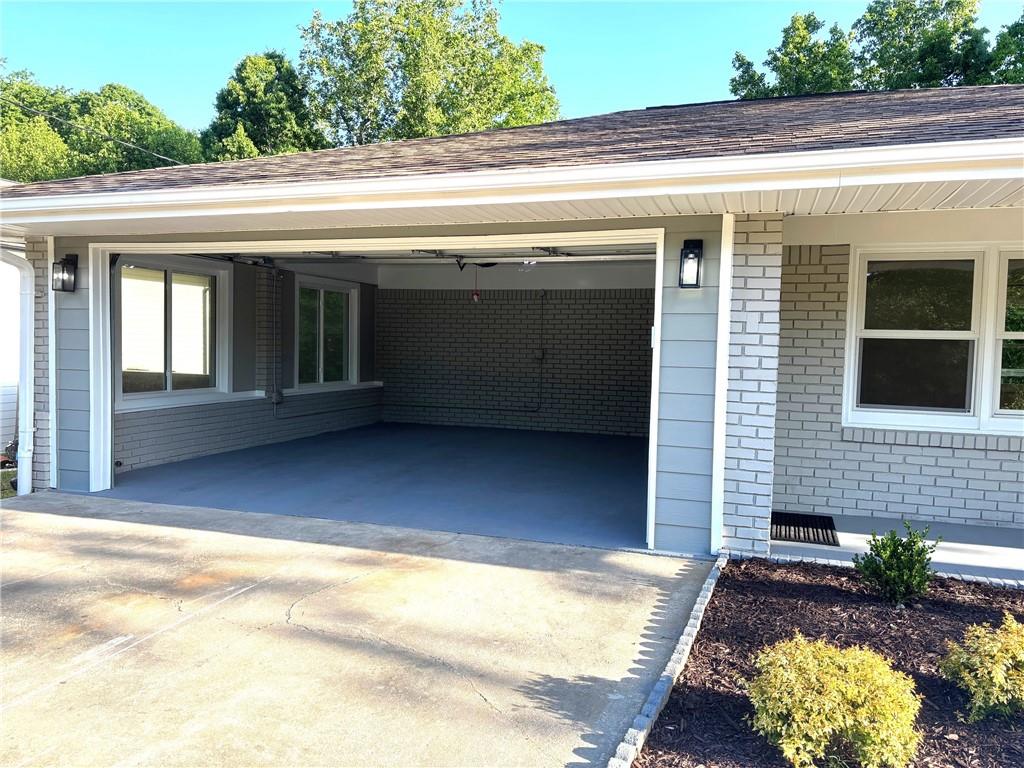 61 Hidden Court SE