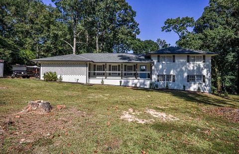 A home in Lilburn