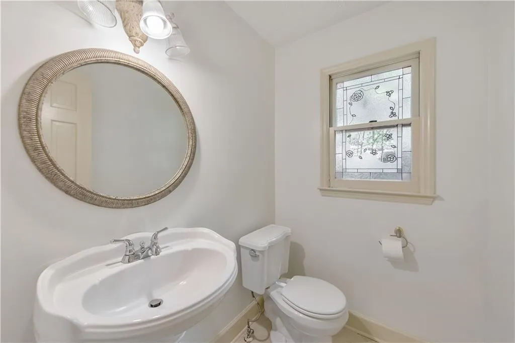 Marietta, Georgia 30066, United States, 4 Bedrooms Bedrooms, ,4 BathroomsBathrooms,Residential,Coming Soon,181164