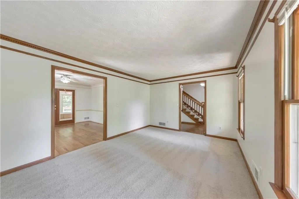 Marietta, Georgia 30066, United States, 4 Bedrooms Bedrooms, ,4 BathroomsBathrooms,Residential,Coming Soon,181164