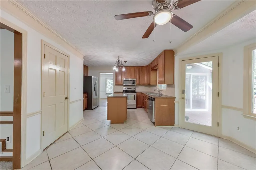 Marietta, Georgia 30066, United States, 4 Bedrooms Bedrooms, ,4 BathroomsBathrooms,Residential,Coming Soon,181164