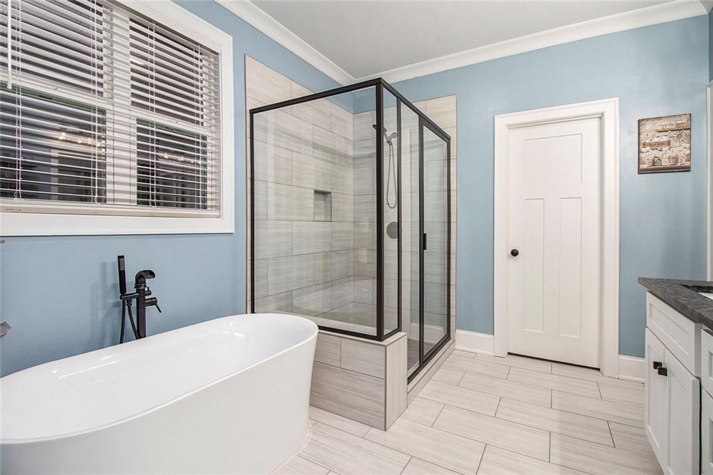 GRIFFIN MANOR - Residential