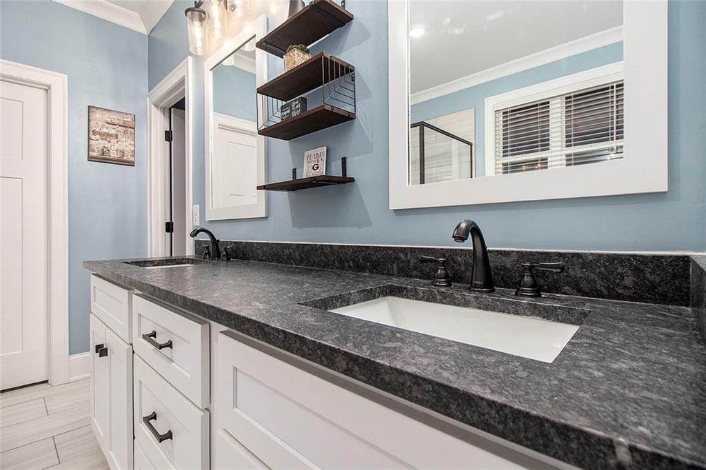 GRIFFIN MANOR - Residential