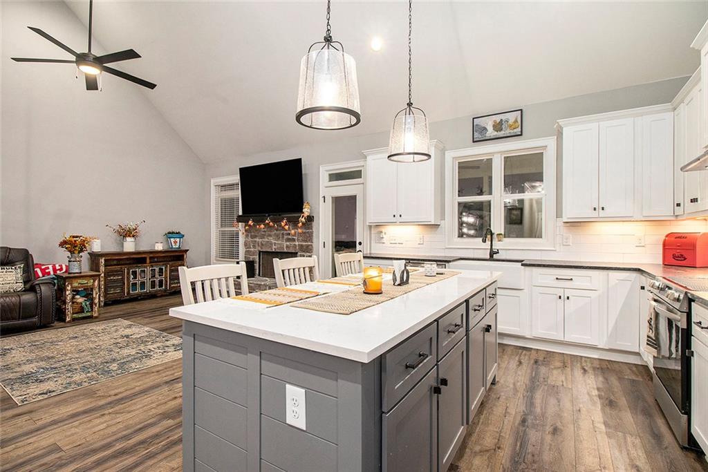 GRIFFIN MANOR - Residential