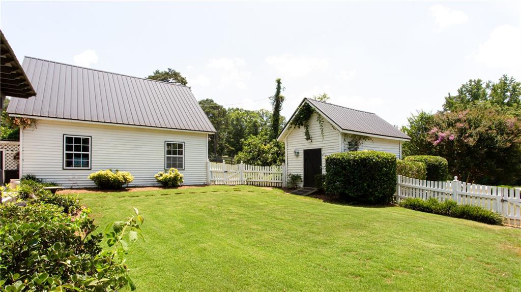 2345 Seagraves Mill Road