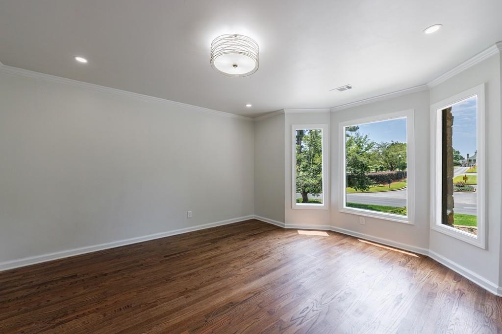 Atlanta Country Club - Residential Lease