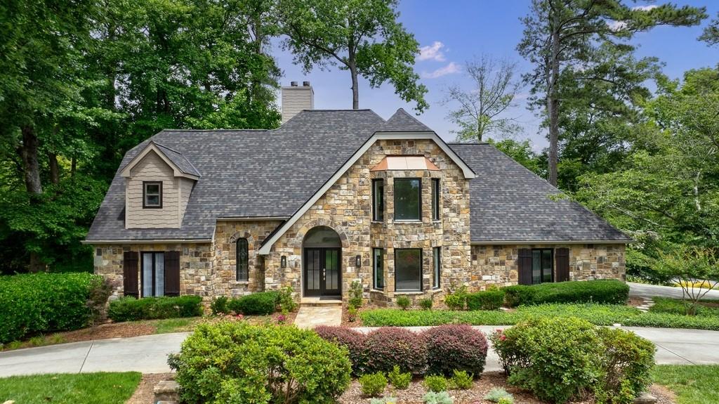 Atlanta Country Club - Residential Lease