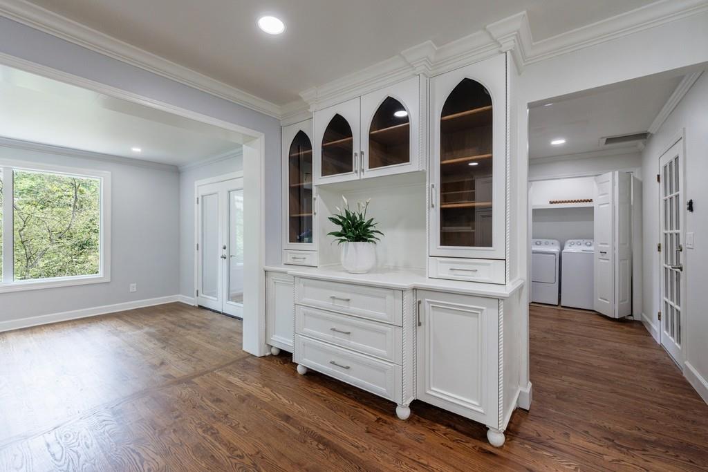 Atlanta Country Club - Residential Lease