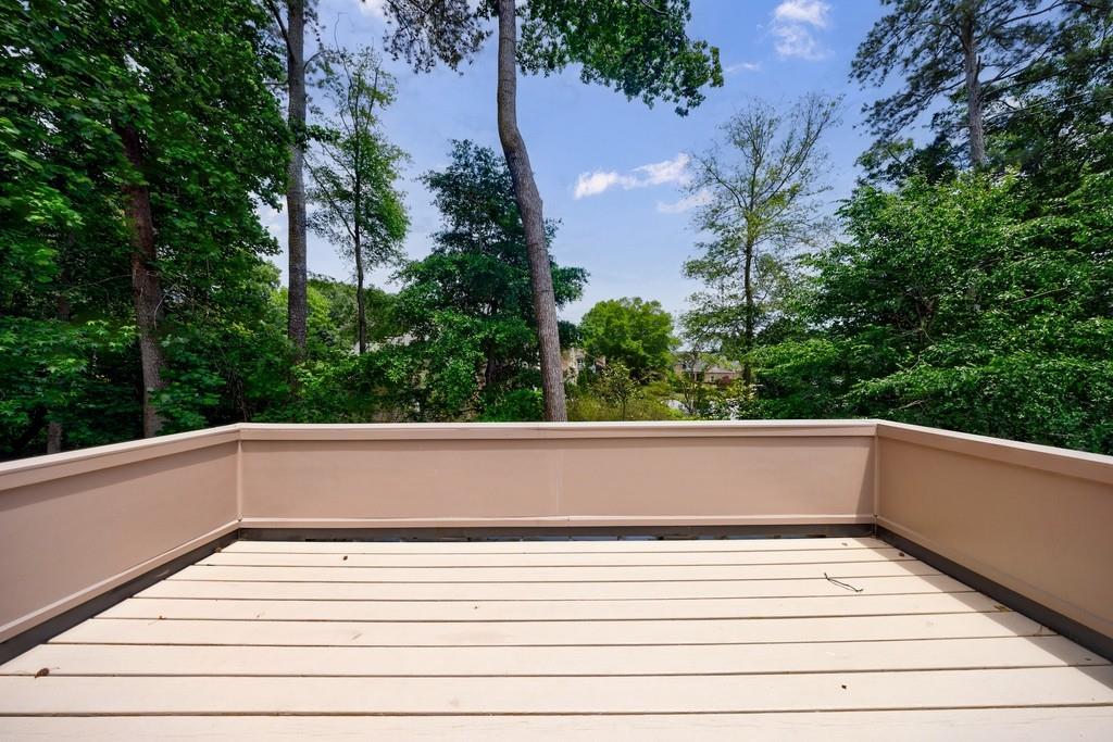 Atlanta Country Club - Residential Lease