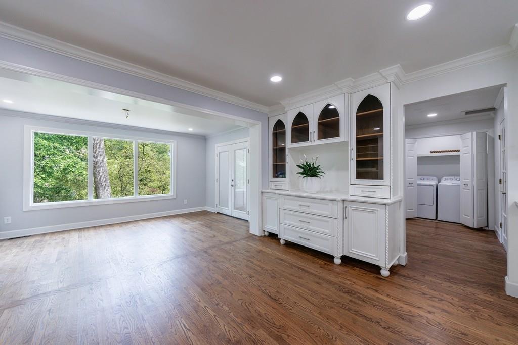 Atlanta Country Club - Residential Lease