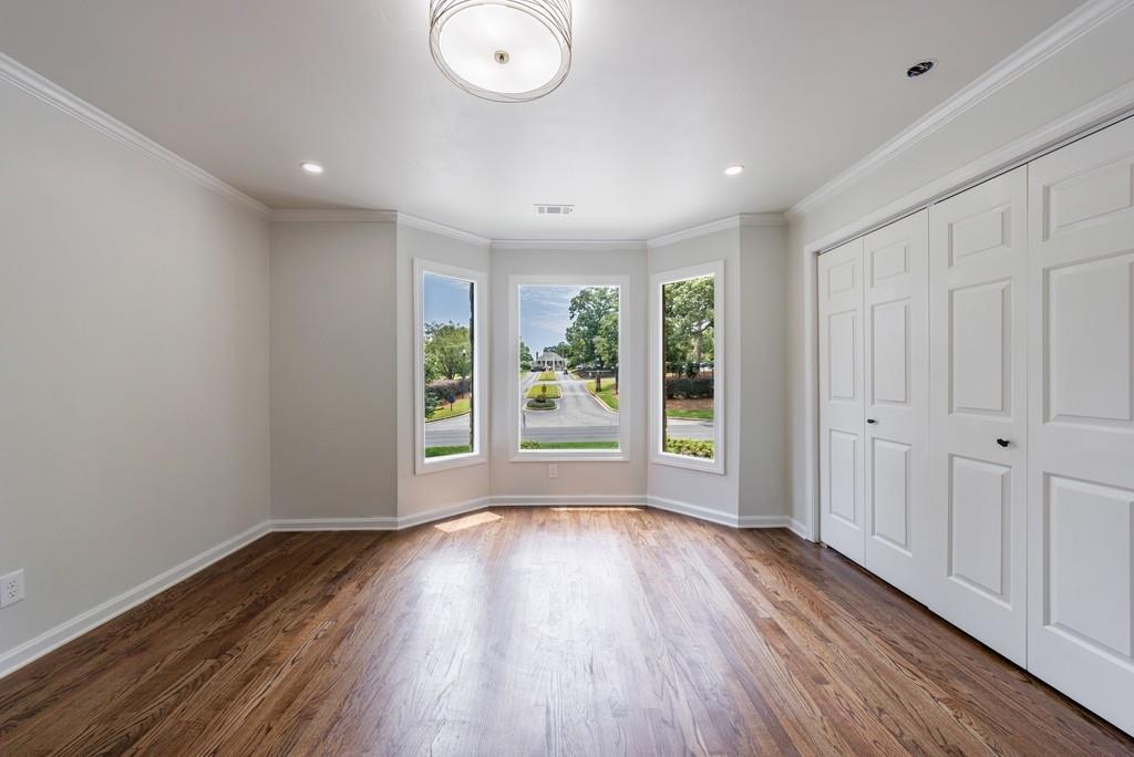 Atlanta Country Club - Residential Lease
