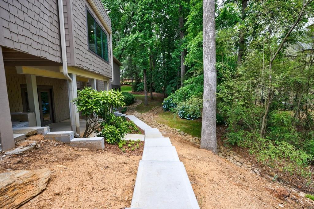 Atlanta Country Club - Residential Lease