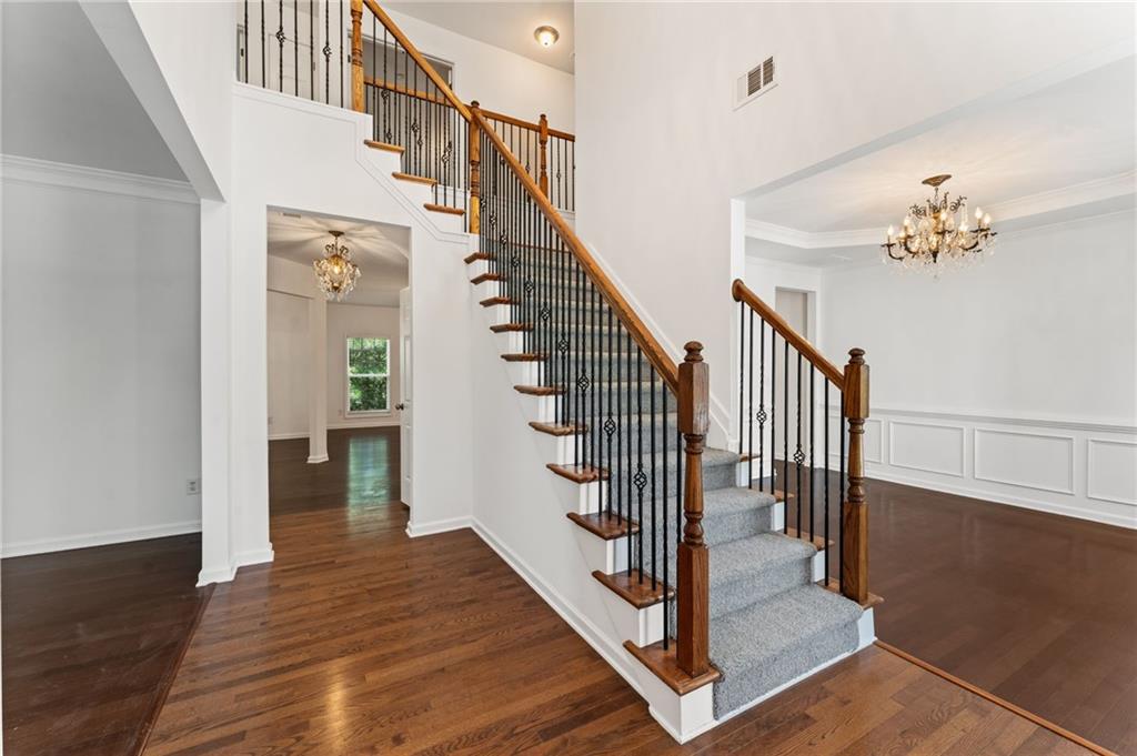 208 Sawtooth Court