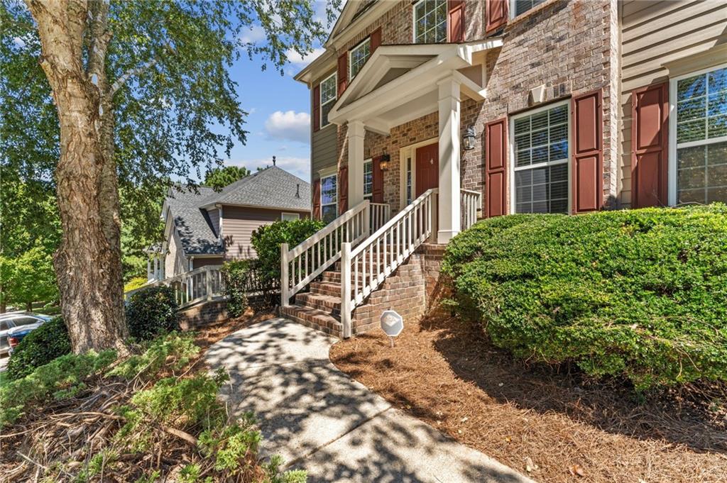208 Sawtooth Court