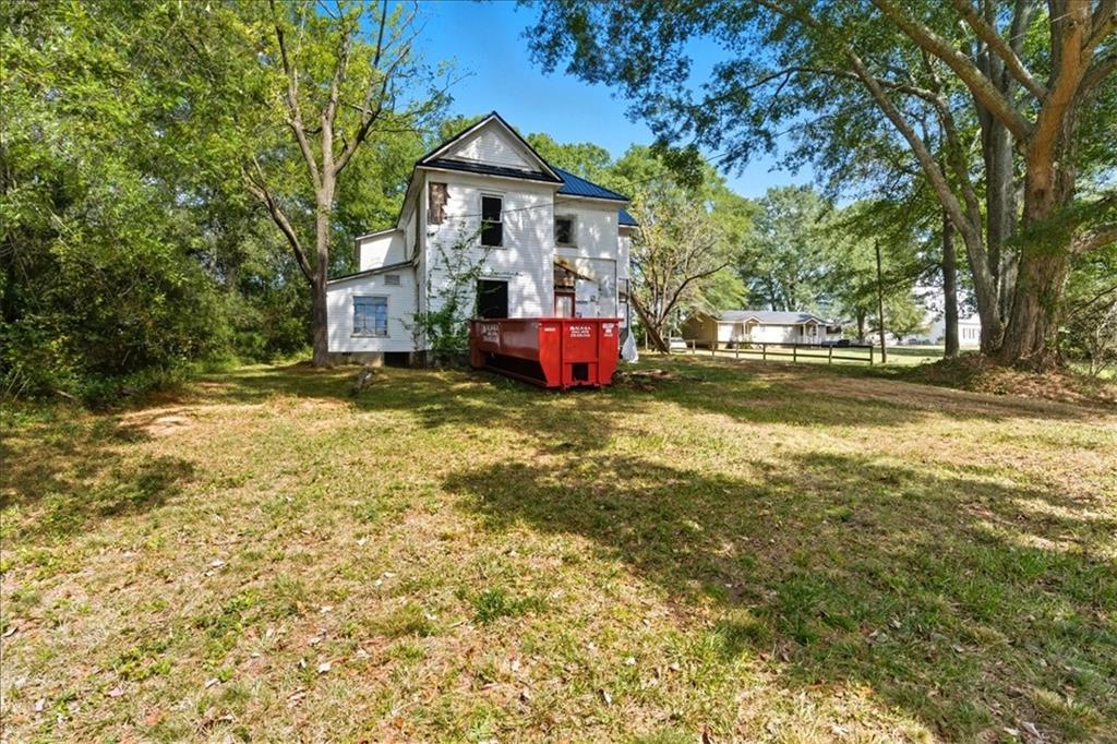 111 Bryan Street W