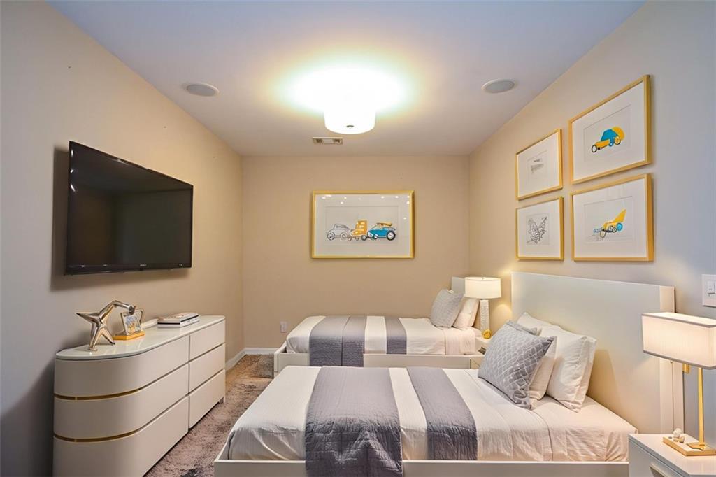 Waterside at Ellison Lakes Townhomes - Residential