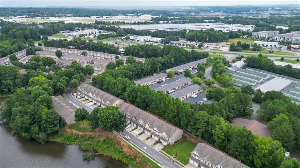 Waterside at Ellison Lakes Townhomes - Residential