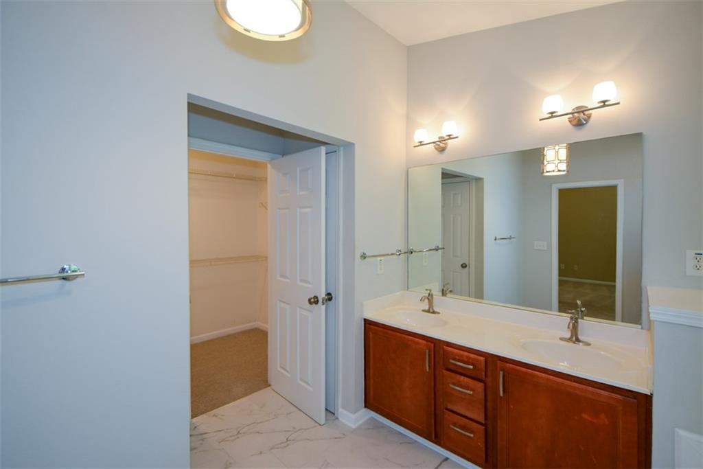 Waterside at Ellison Lakes Townhomes - Residential