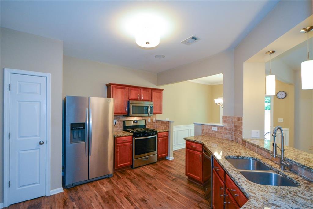 Waterside at Ellison Lakes Townhomes - Residential