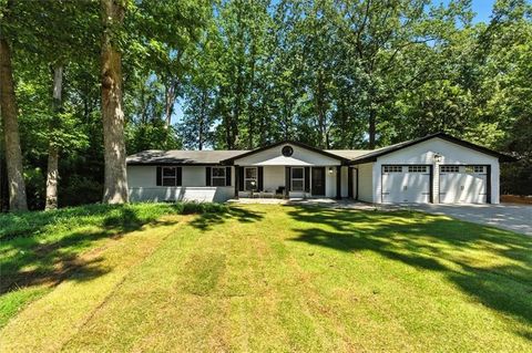 130 Bonnie Lane NE Atlanta GA 30328