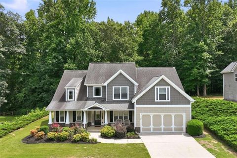 Homes For Sale - 5511 Woodstream Court<br/> Gainesville, GA 30507