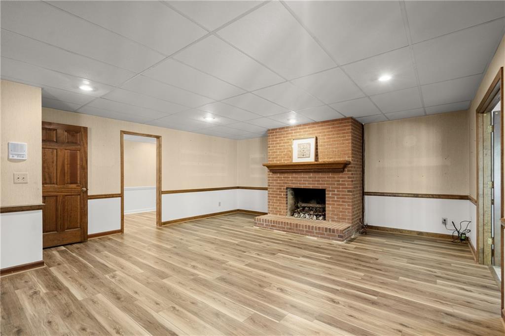 1015 Brooksglen Drive, Roswell, Georgia image 33