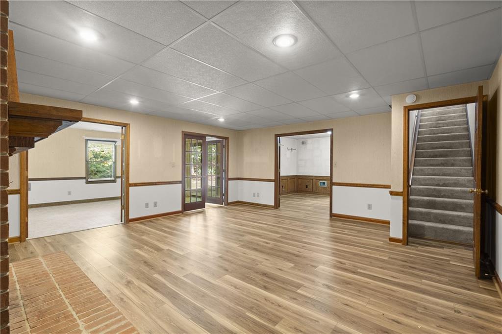 1015 Brooksglen Drive, Roswell, Georgia image 34