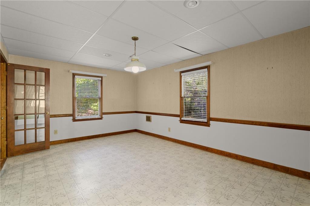1015 Brooksglen Drive, Roswell, Georgia image 35