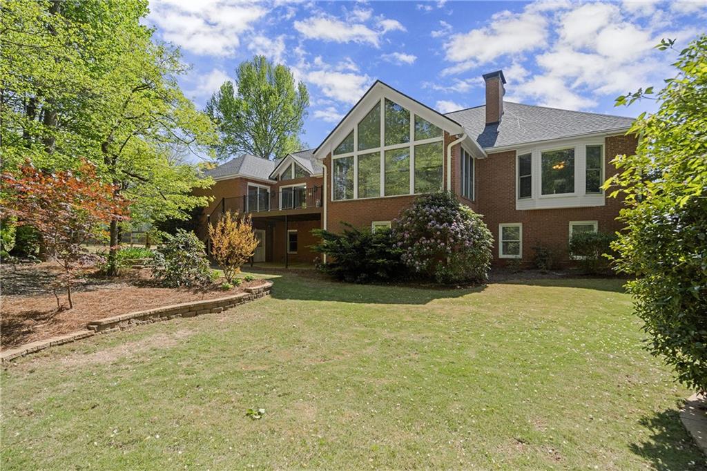 1015 Brooksglen Drive, Roswell, Georgia image 5
