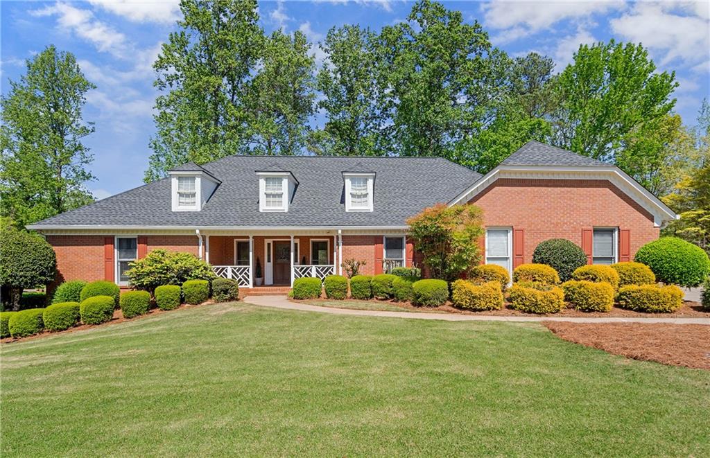 1015 Brooksglen Drive, Roswell, Georgia image 1