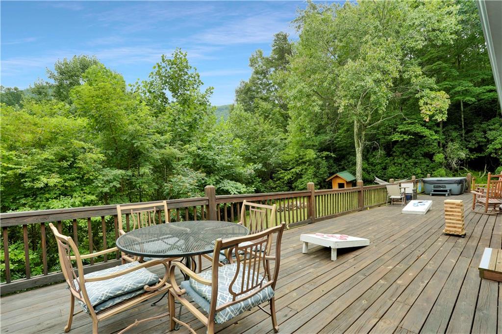 1390 Snake Nation Road