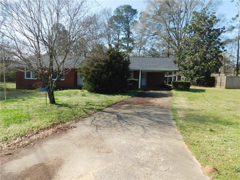 Homes For Sale - 311 Bryant Road<br/> Monroe, GA 30655