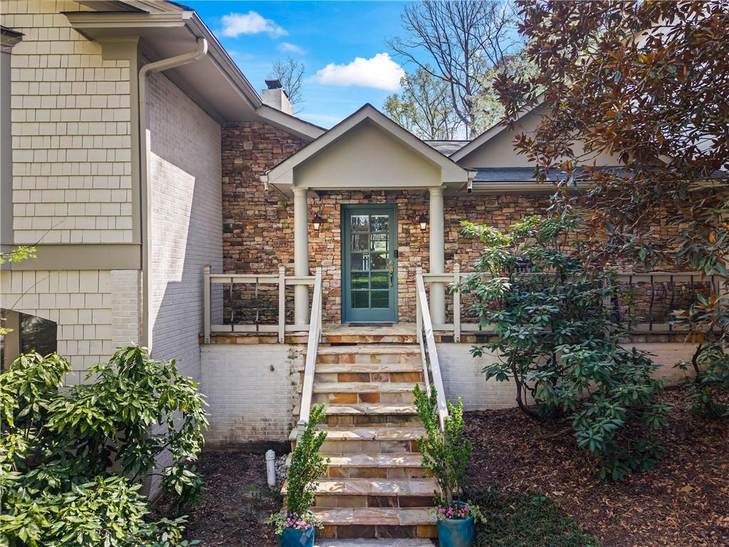 1215 Sheridan Road NE