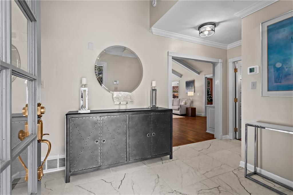 1215 Sheridan Road NE