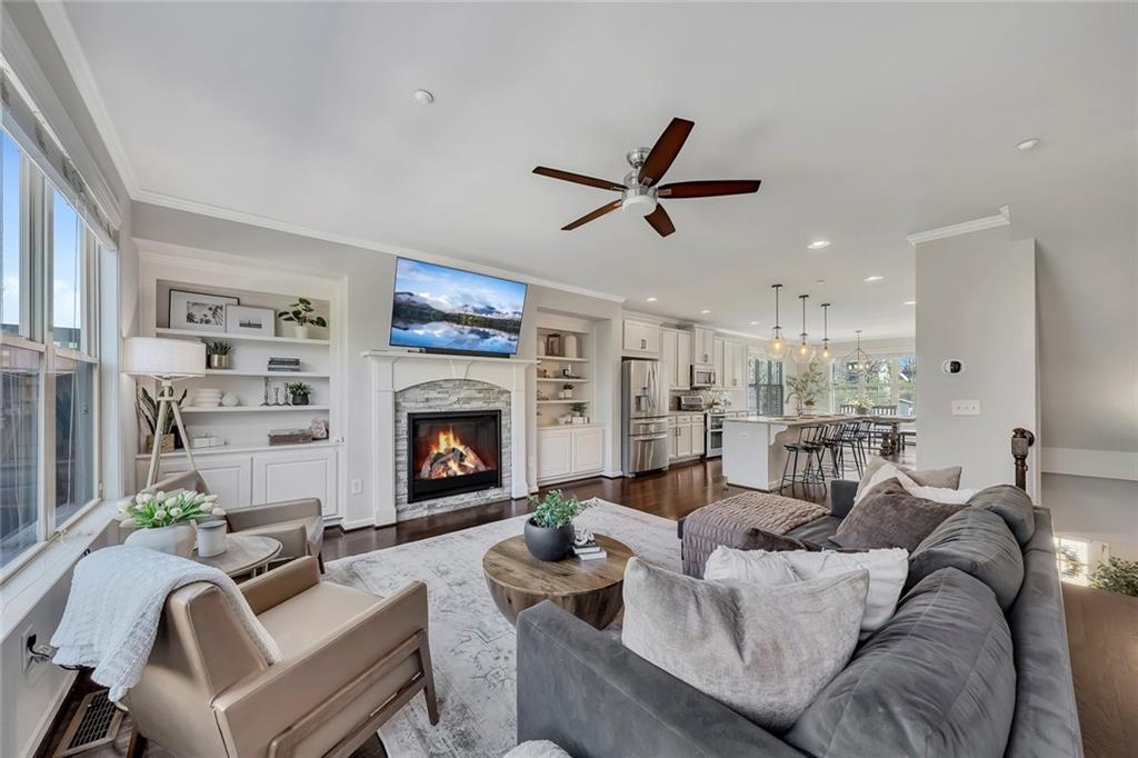 1389 Hawthorne Avenue SE