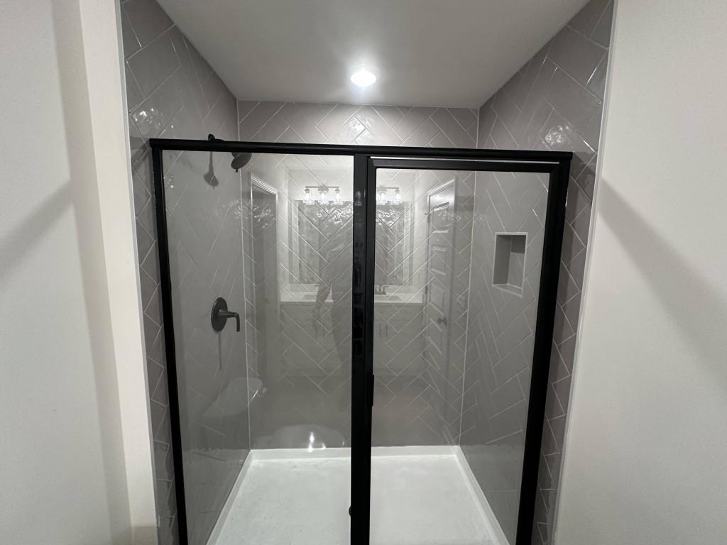 826 Glennferry Bend SW