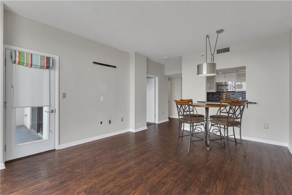 1280 W Peachtree Street W 3810
