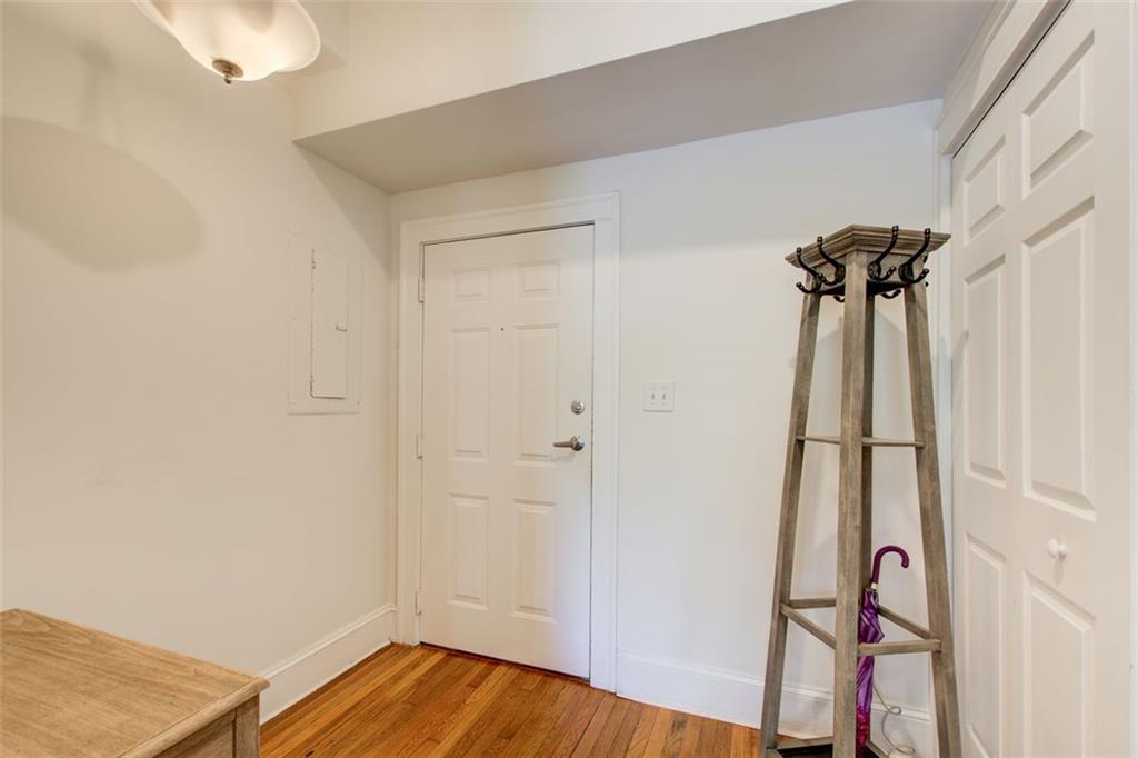 2855 PEACHTREE Road NE 201