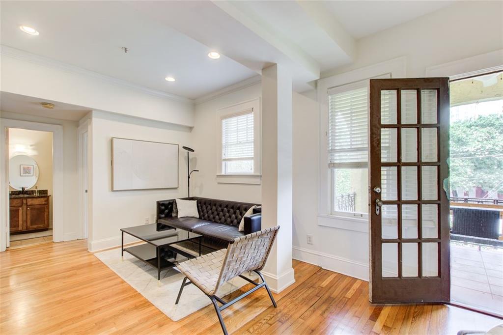 2855 PEACHTREE Road NE 201