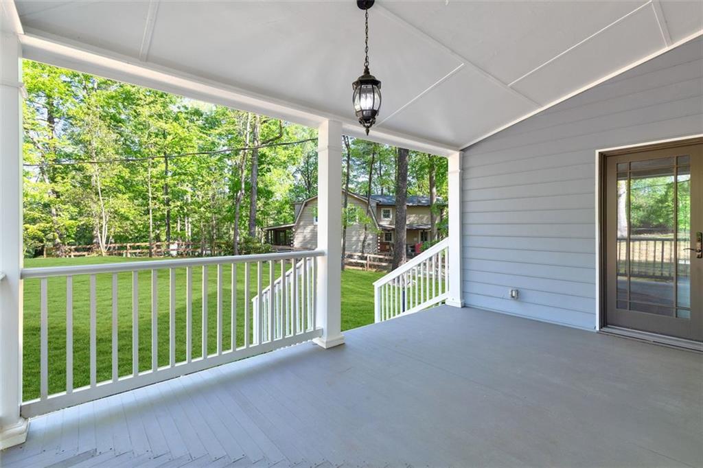 100 Little Ridge Road, Berkeley Lake, Georgia image 9