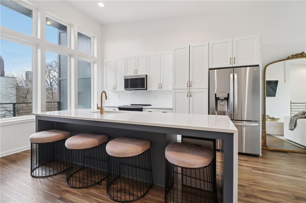 451 Parkway Drive NE