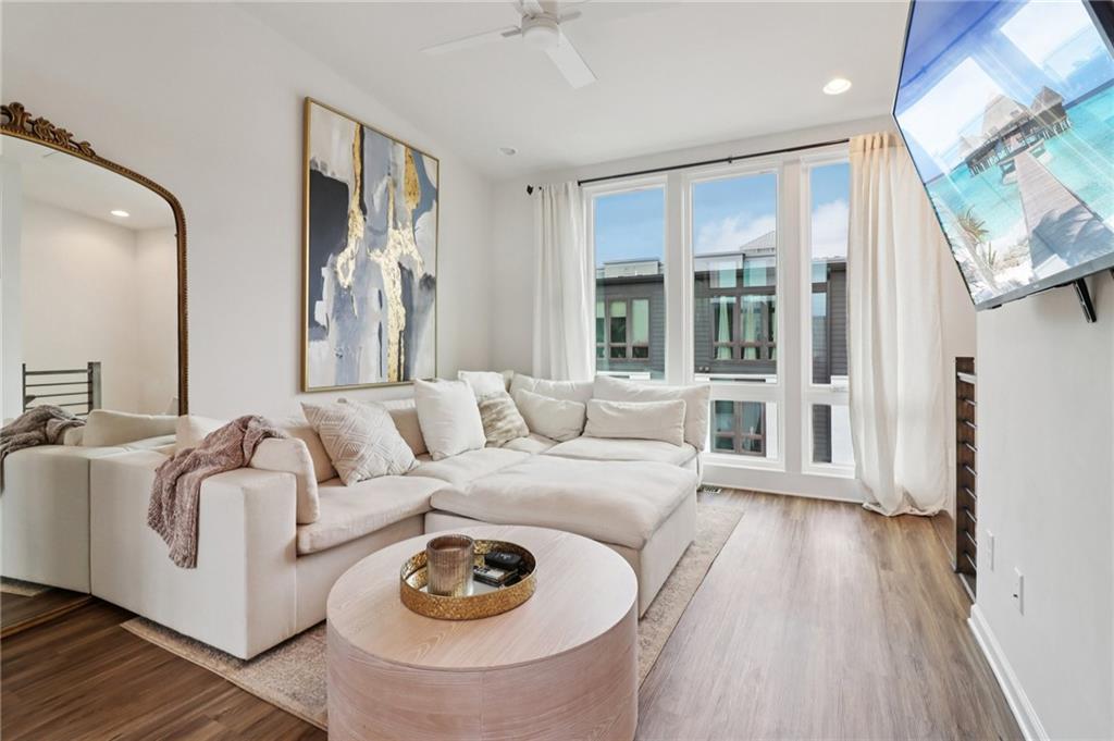 451 Parkway Drive NE