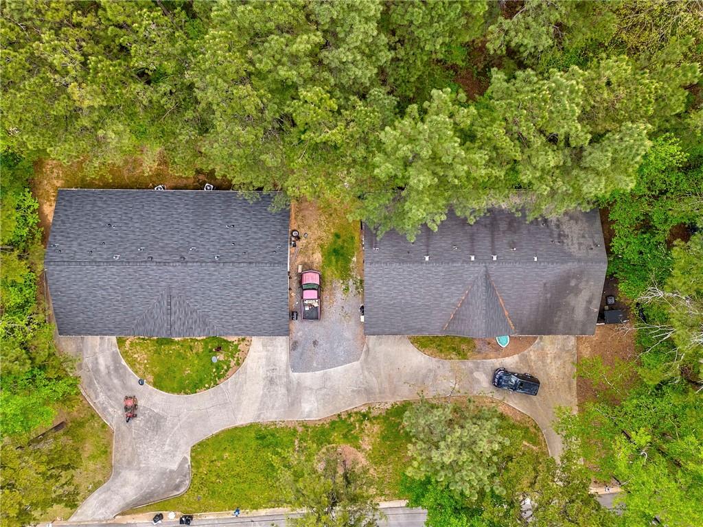 519 & 521 Chateau Drive SE