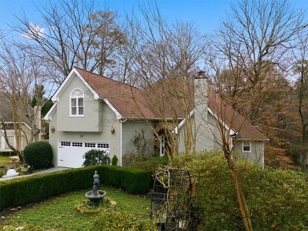 37 Plantation Drive NE