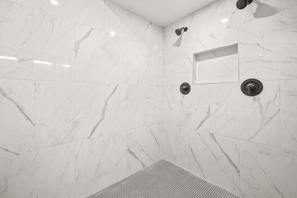 1712 Venetian Drive, Atlanta, Georgia image 18